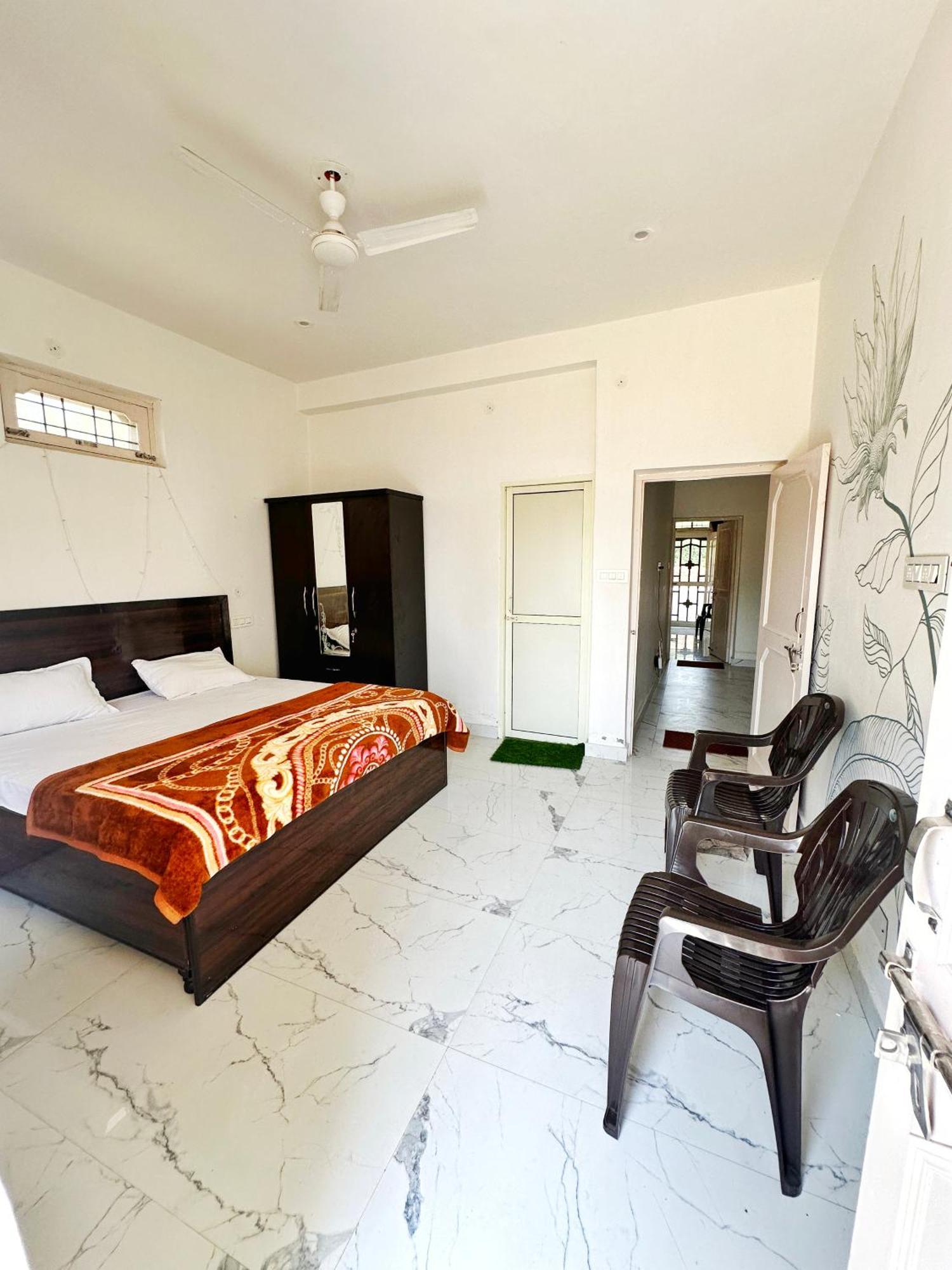 Baseraa Bir - 4Bhk Home Dış mekan fotoğraf