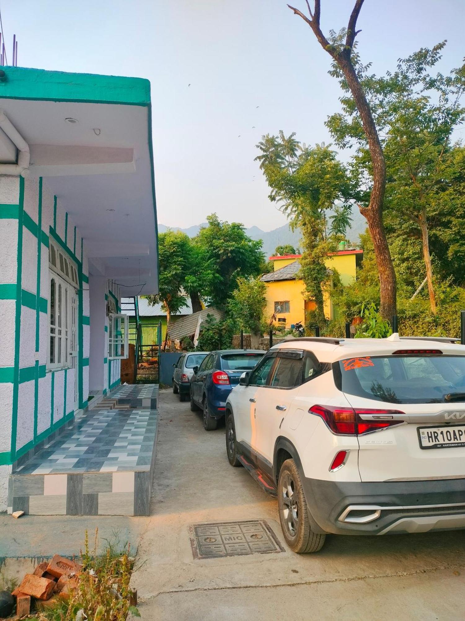 Baseraa Bir - 4Bhk Home Dış mekan fotoğraf