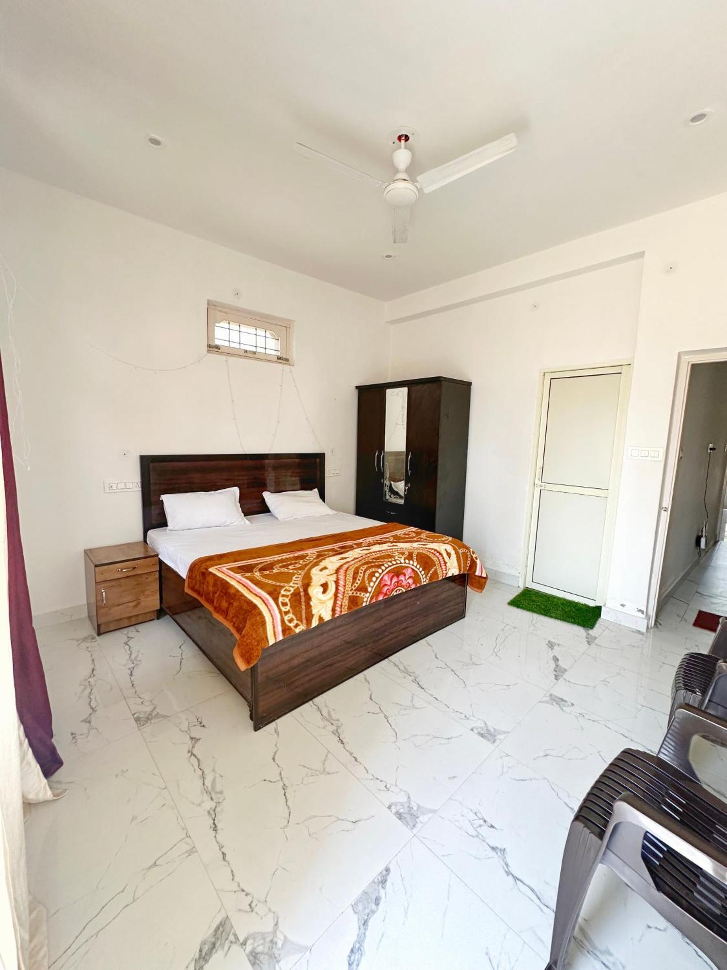 Baseraa Bir - 4Bhk Home Dış mekan fotoğraf